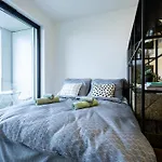 Bright & Spacious - Garage & Balcony Daire