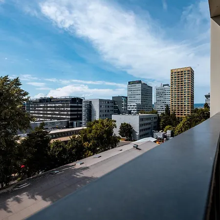 Bright & Spacious - Garage & Balcony * Bratislava