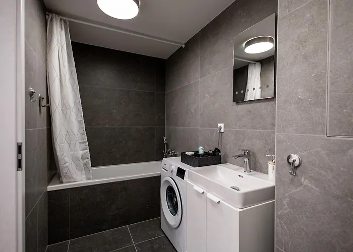 Appartamento Bright & Spacious - Garage & Balcony