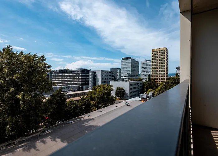 Bright & Spacious - Garage & Balcony * 브라티슬라바